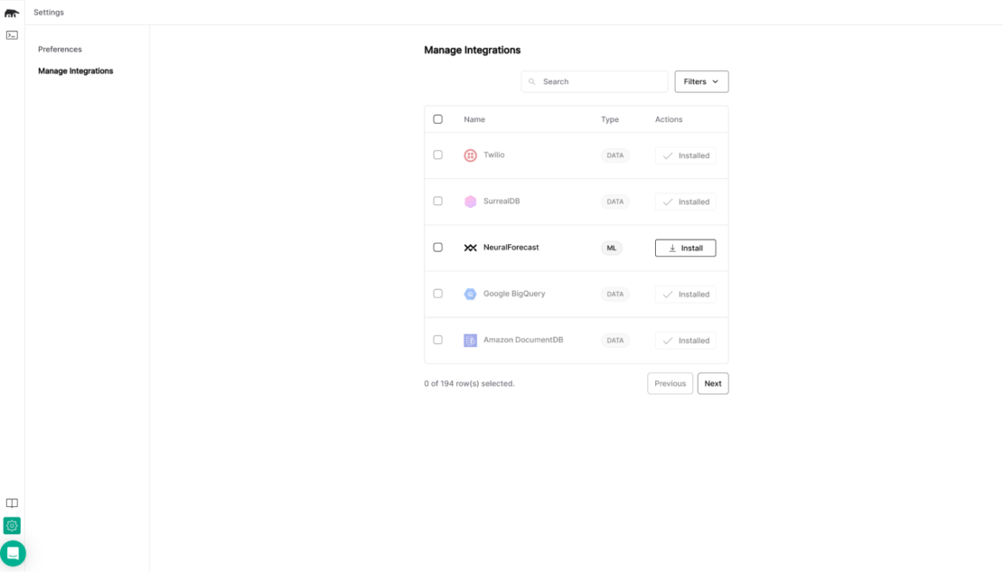 [Manage Integrations] ページと依存関係のリストを示す MindsDB エディターのスクリーンショット。