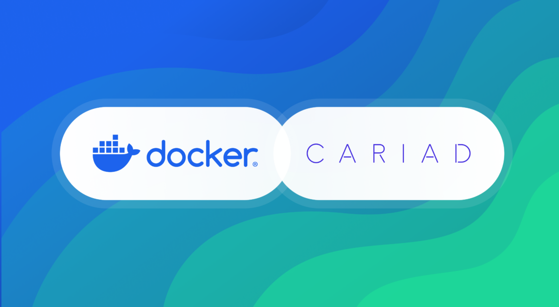 波打つ青と緑の背景にDockerとCARIADのロゴ