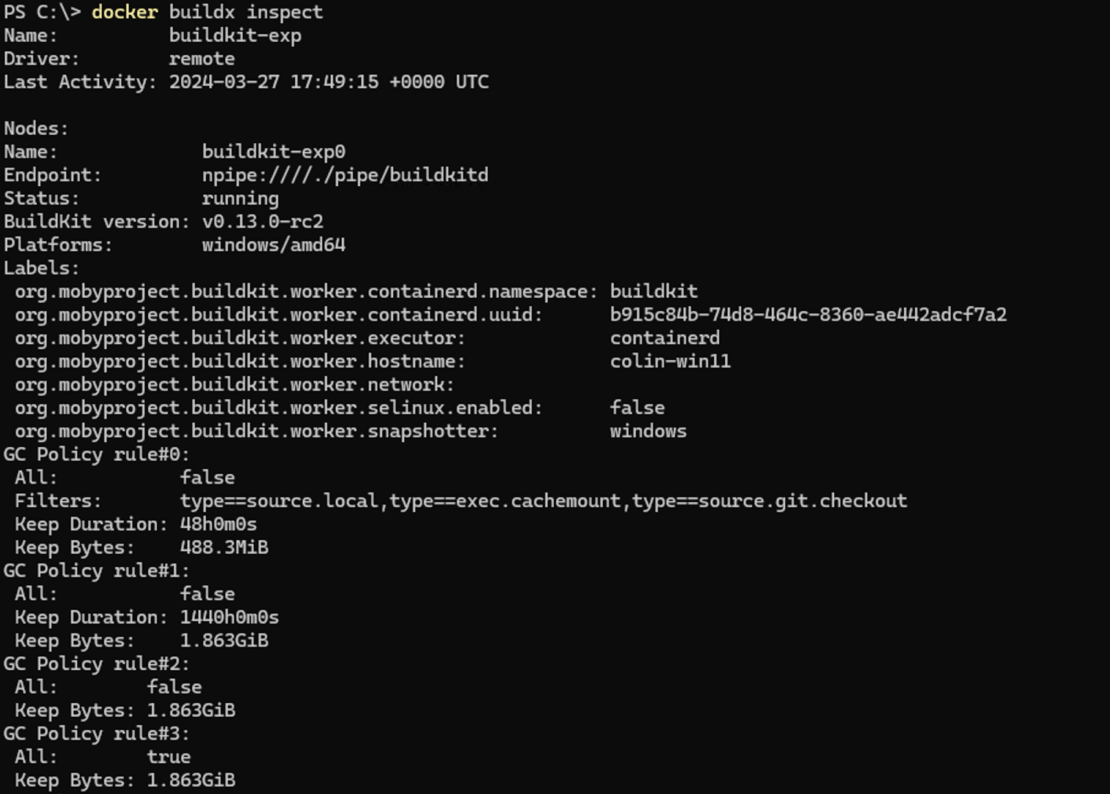 接続をテストするために 'docker buildx inspect' を実行している Windows PowerShell のスクリーンショット。